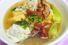 Mỳ hoành thánh xá xíu